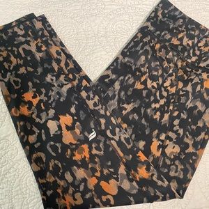 NEW Fabletics Animal Print Leggings 2X